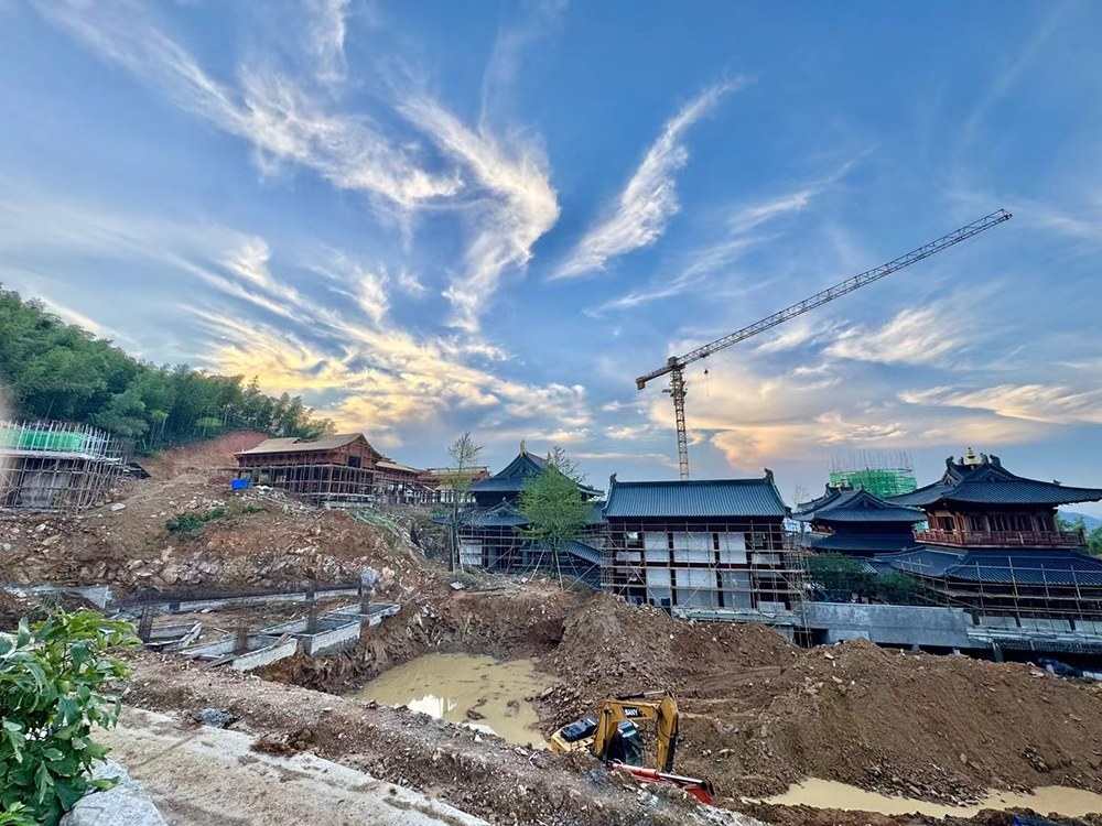 浙江仿古建筑公司，以专业视角，开启舟山寺庙设计施工新纪元