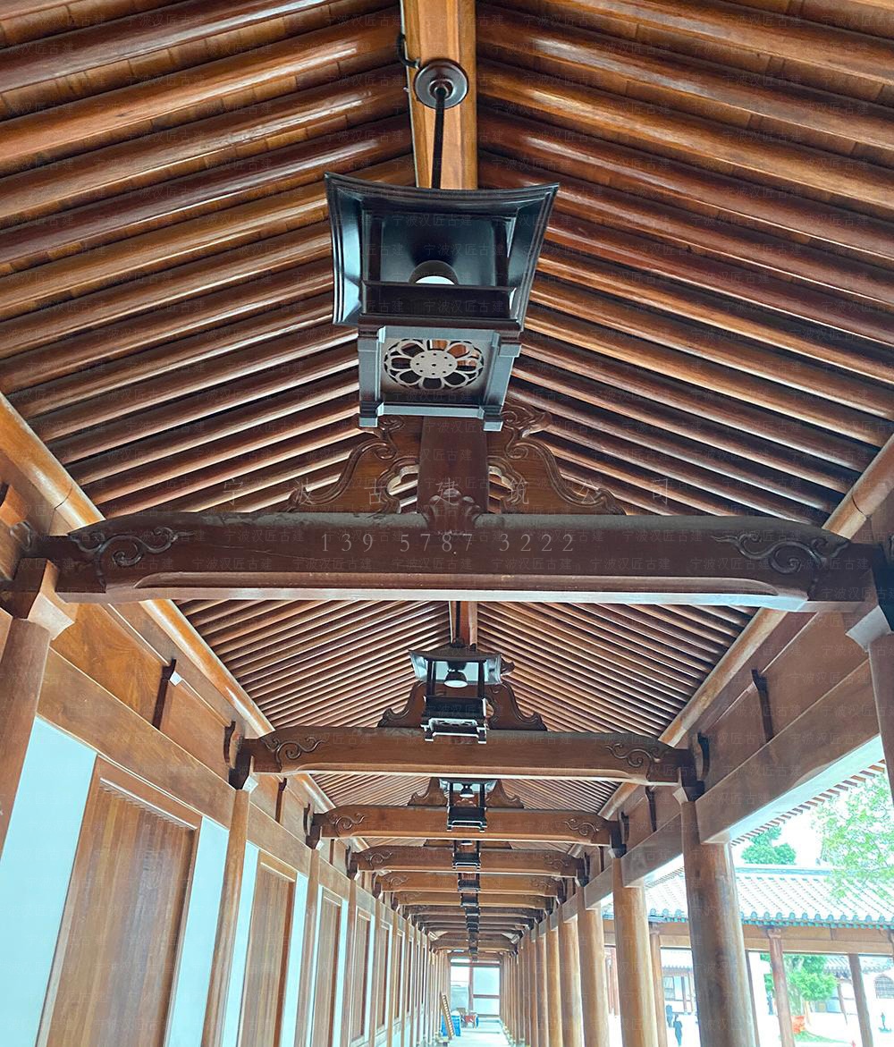 寺院全流程服務(wù)團(tuán)隊：提供全程咨詢，監(jiān)督各階段施工質(zhì)量